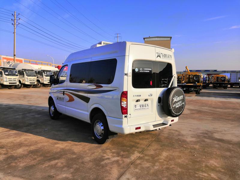 国六大通短轴中顶b型房车